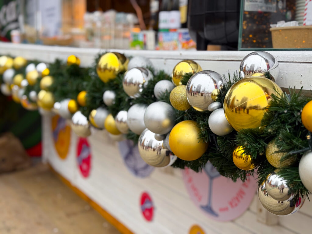 Christmas Decorations Manufacturer Commercial Decoration Buyers