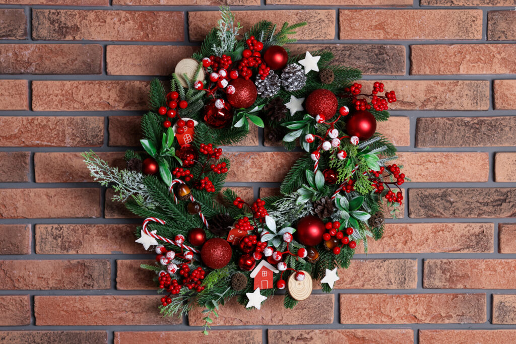 Bulk Christmas wreath decorations with red baubles and berries from China factory