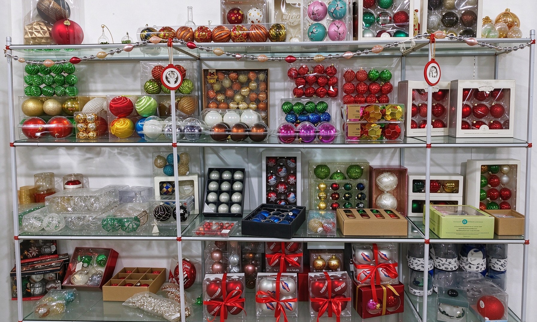 Custom plastic ornaments with branded printing and packaging options